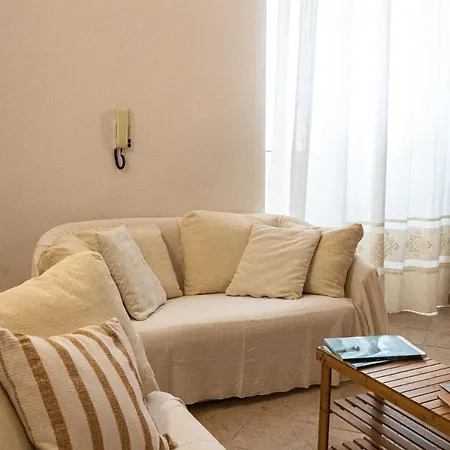 Domomea - Donna Memela Apartment *