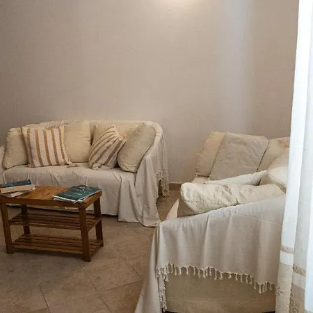 Domomea - Donna Memela Cagliari